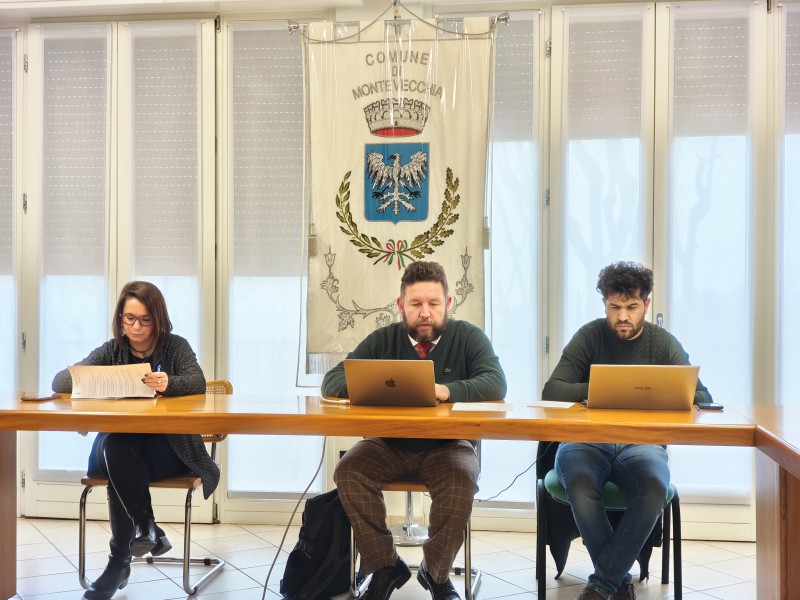 MTV_CC_Dic4.jpg (108 KB)