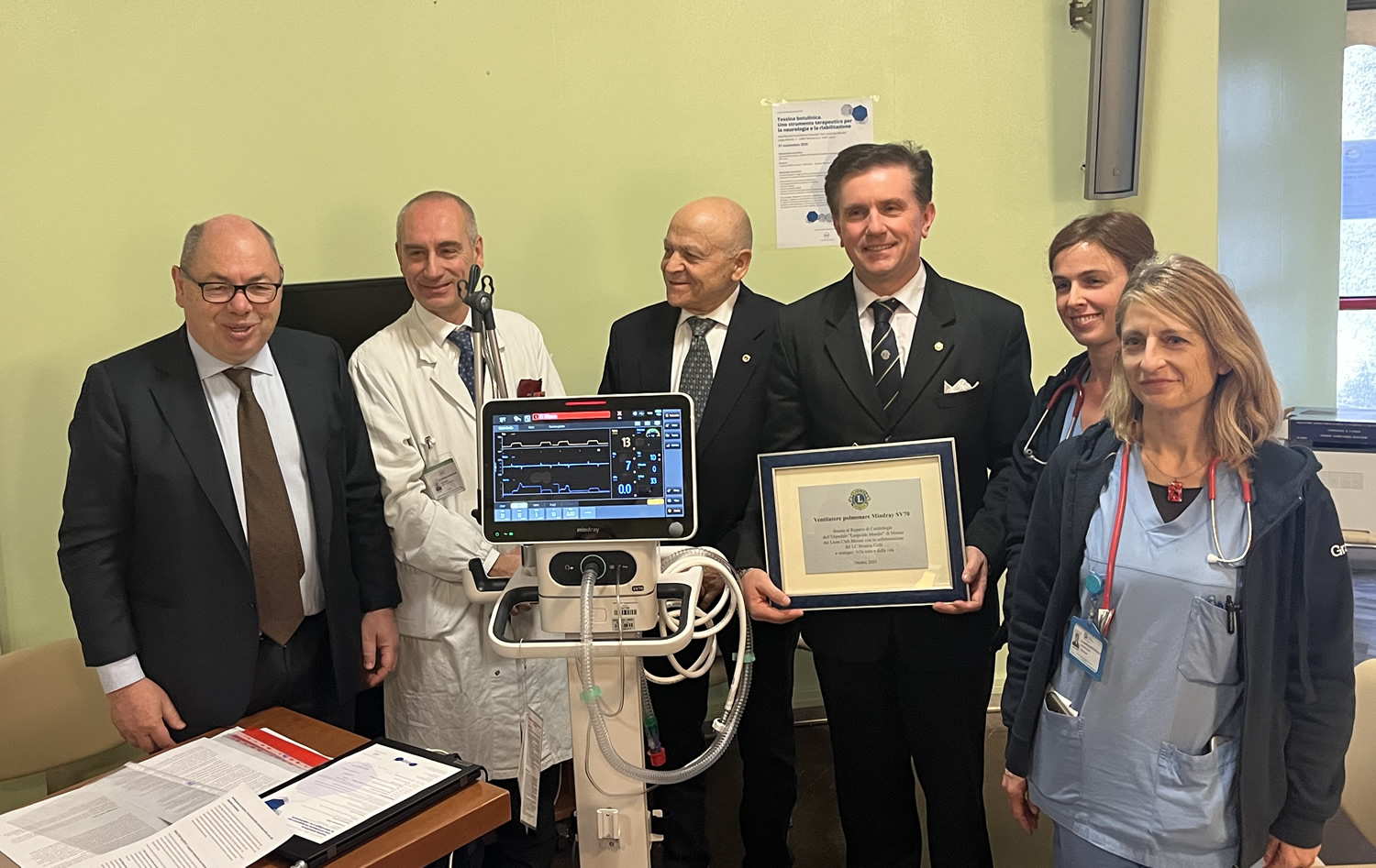 MandicDonazioneLions1.jpg (380 KB)