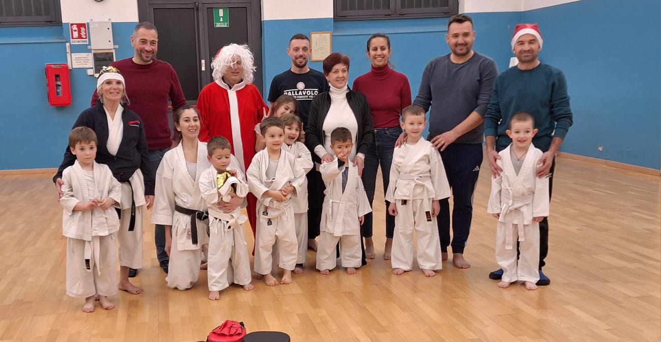 MerateBabboKarate4.jpg (110 KB)