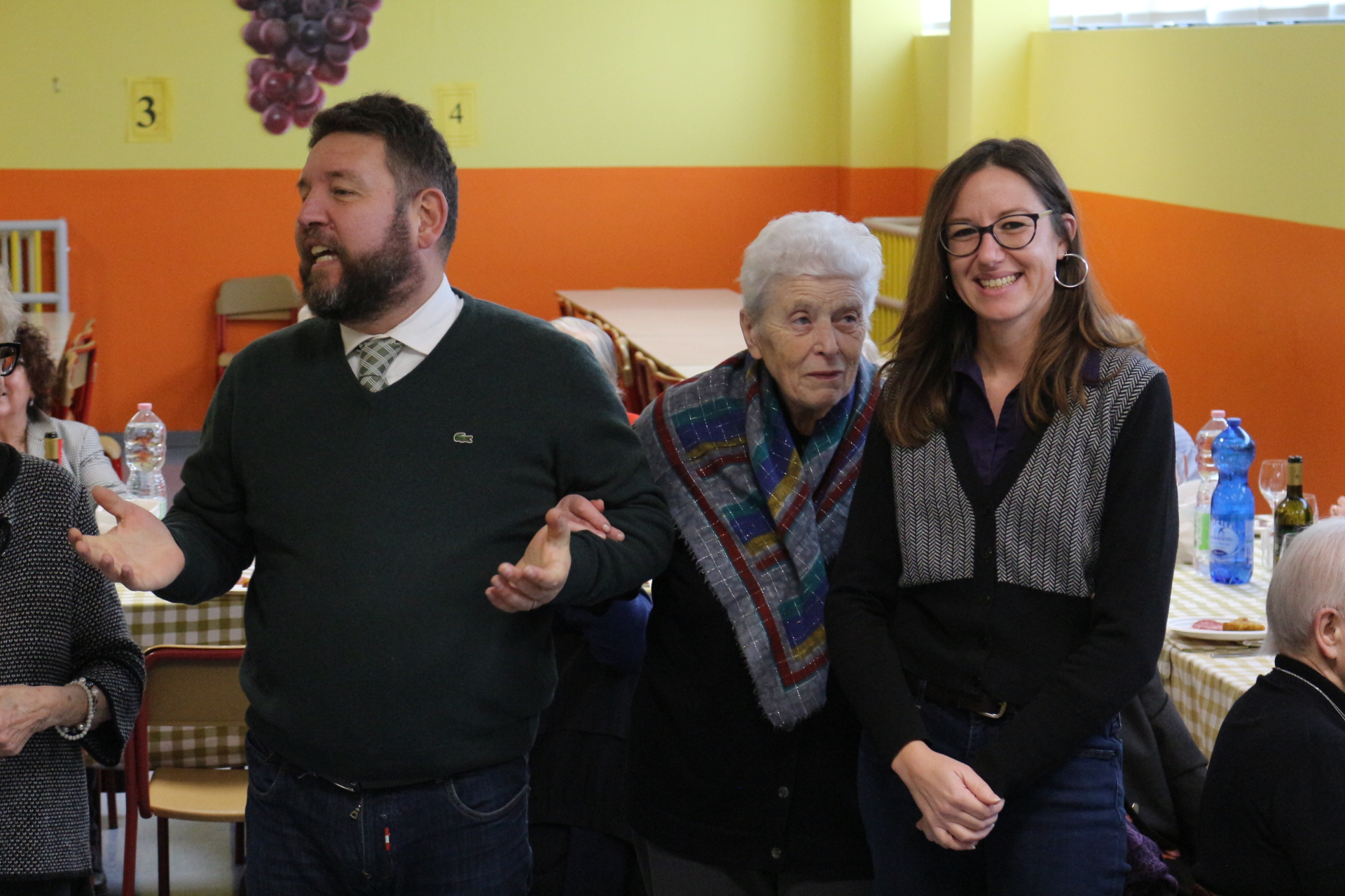 MtvPranzoVolontari__4_.JPG (995 KB)