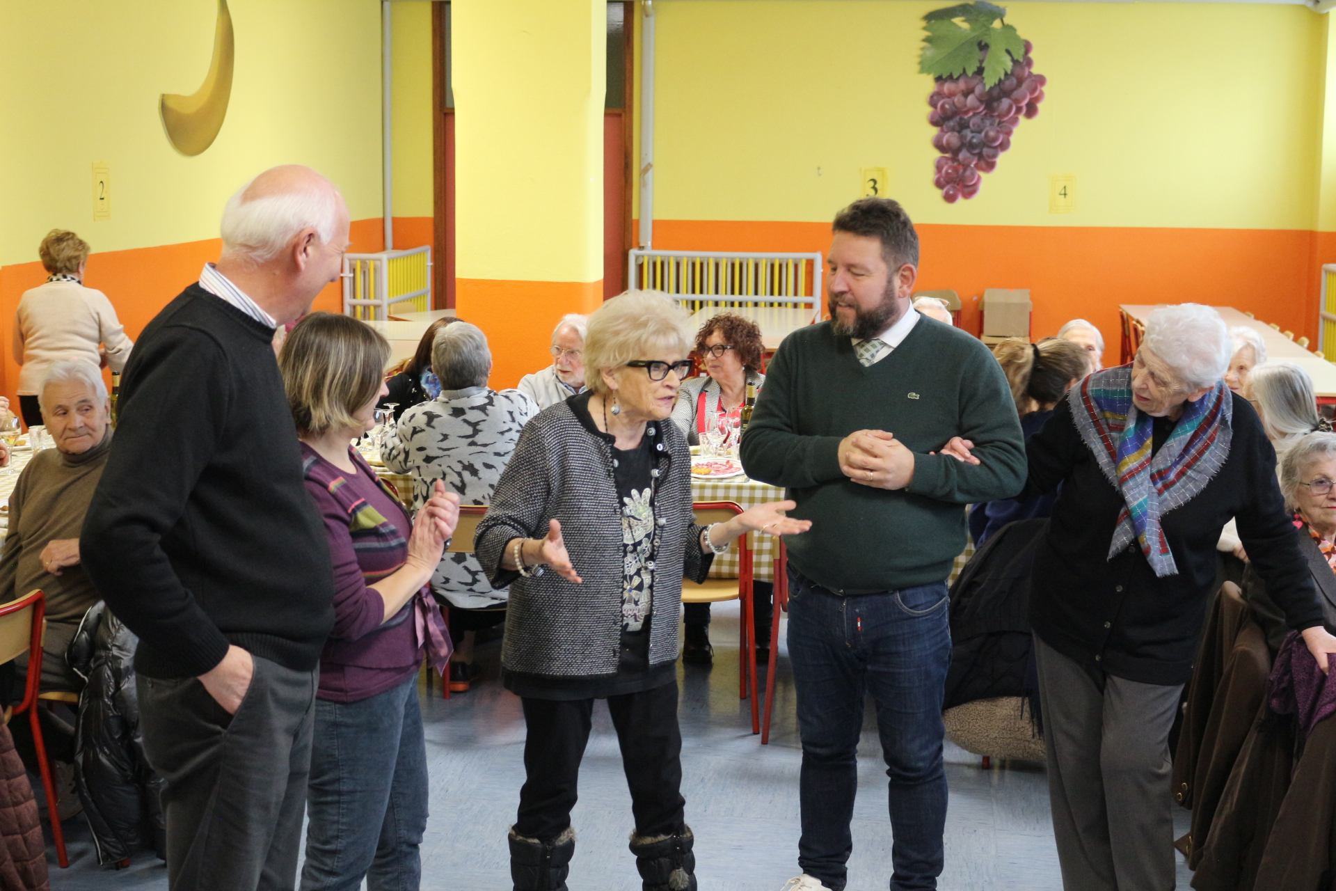 MtvPranzoVolontari__5_.JPG (1.04 MB)