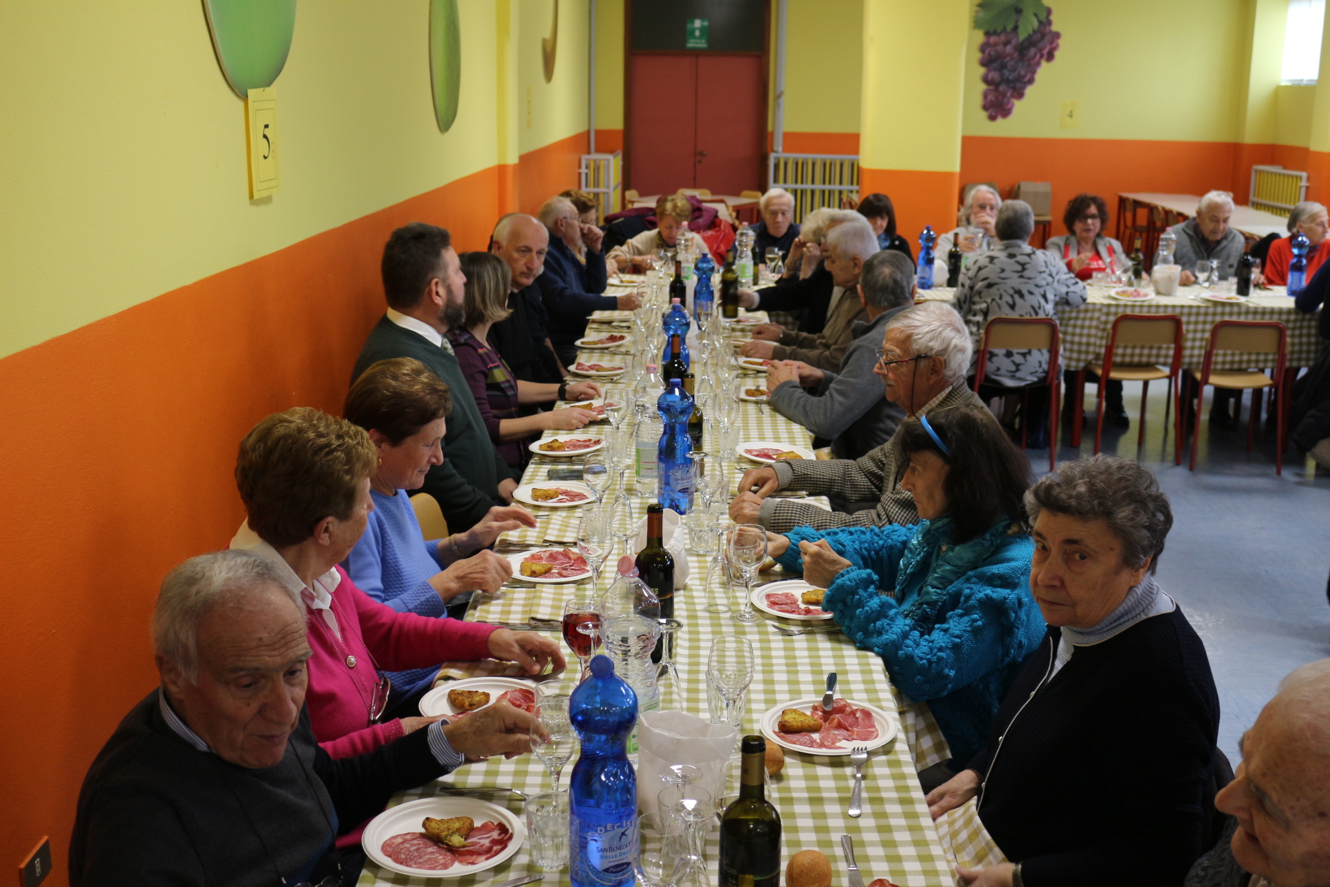 MtvPranzoVolontari__6_.JPG (1.09 MB)