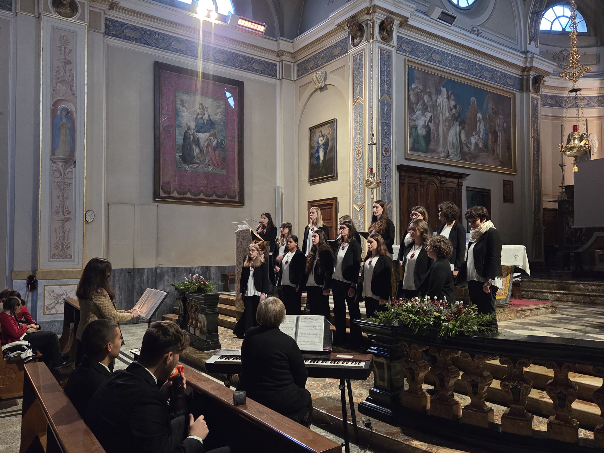 NataleCoroLicabella3.jpg (397 KB)