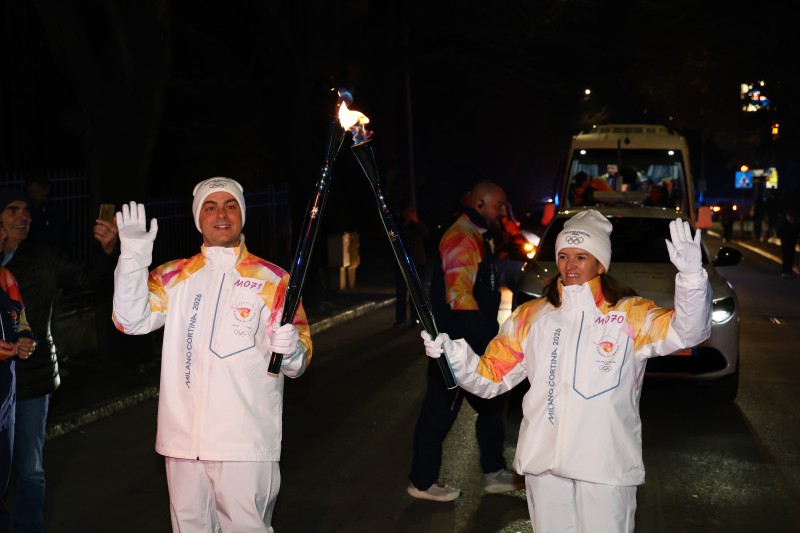 Olgiate_torcia_olimpica2.jpeg (70 KB)