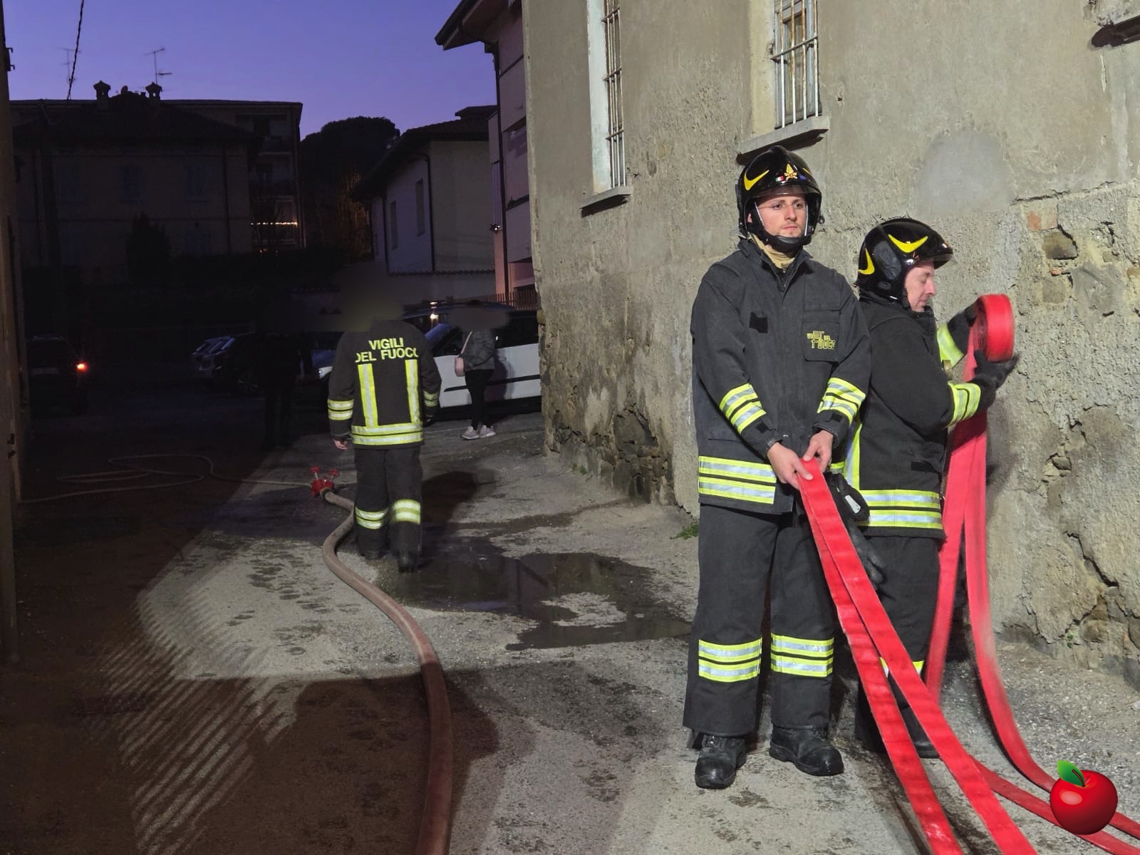 SMH_incendio5.jpg (421 KB)