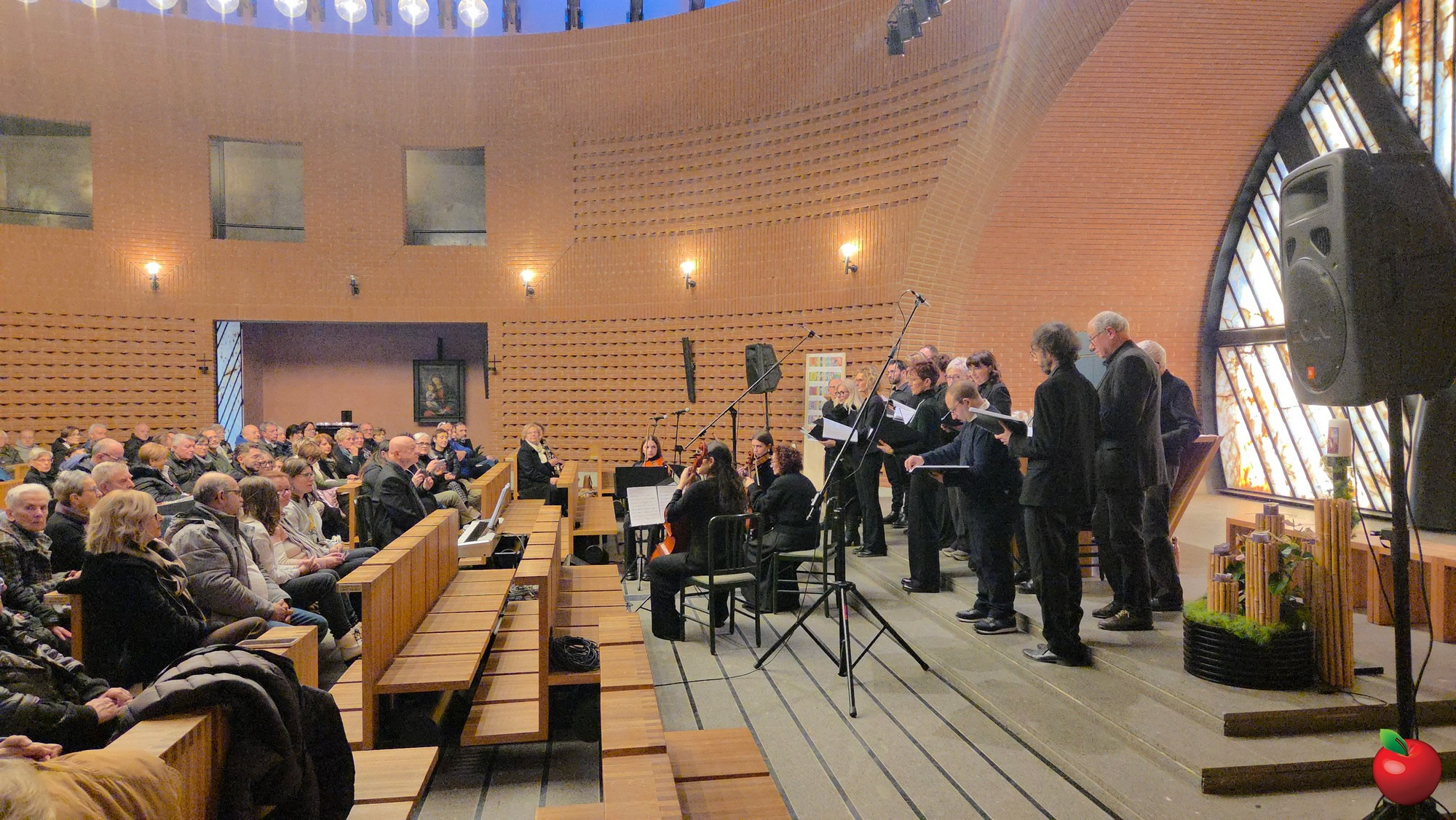 SartiranaConcertoNatale1.jpg (742 KB)