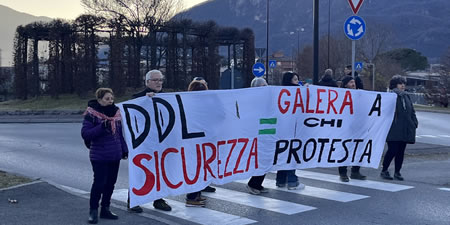 StopGenocidioPRIMA.jpg (33 KB)