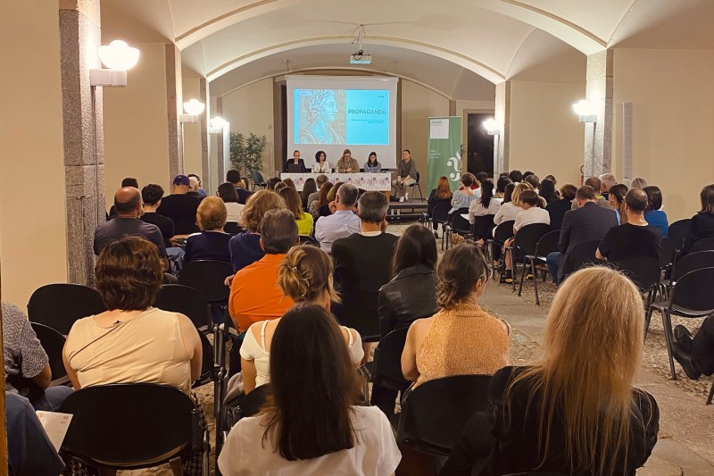 Tavoli_25_presentazione_pubblica.jpg (111 KB)