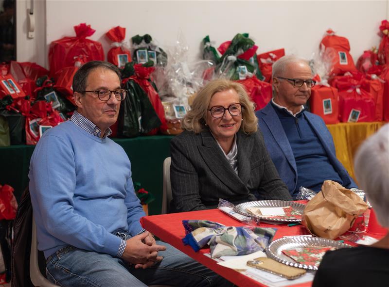 coniugi_cogliati_cena_natale_AFS.jpg (69 KB)