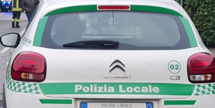 polizia_locale.jpg (102 KB)