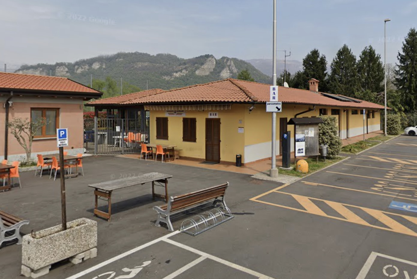 Brivio_bar_centro_sportivo.jpg (302 KB)