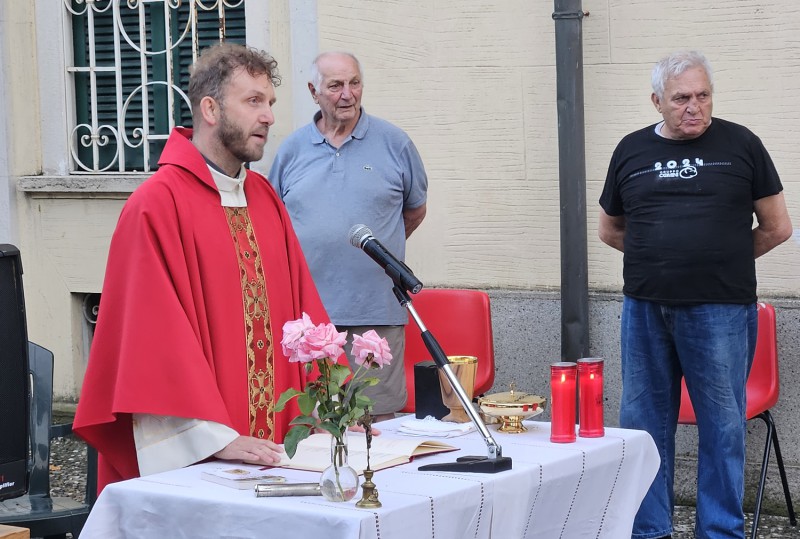 LomagnaStatuaMadonna2.jpg (114 KB)
