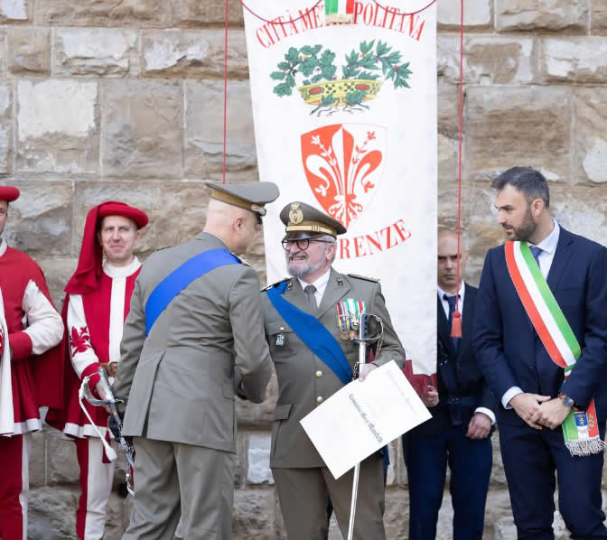 MandelliPremiazioneFirenze2.jpg (62 KB)