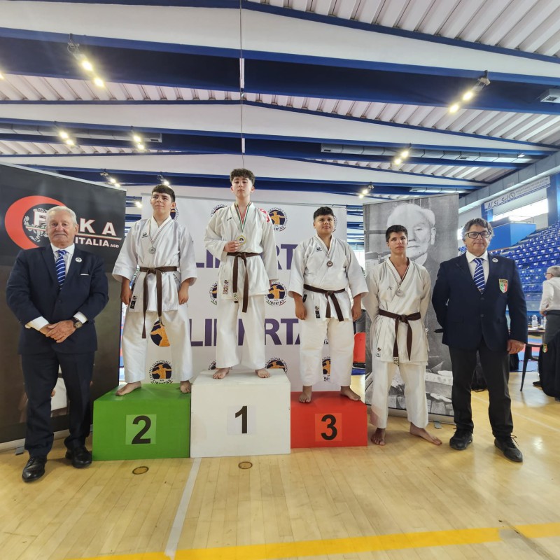 RReiwa_karate-do_ai_nazionali_a_Porto_S._Giorgio3.jpeg (146 KB)