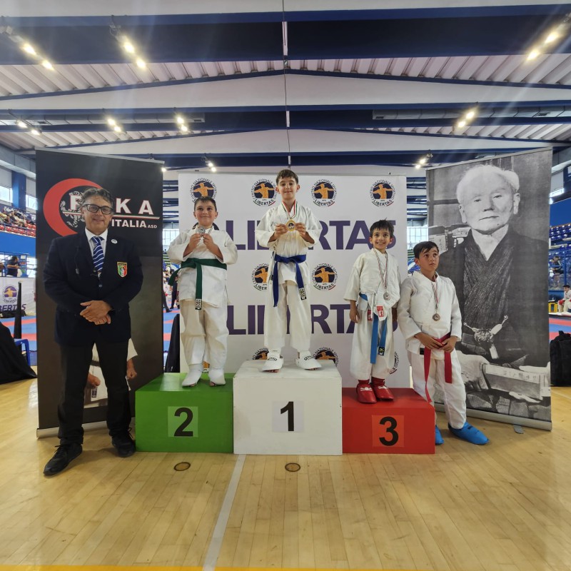 RReiwa_karate-do_ai_nazionali_a_Porto_S._Giorgio5.jpeg (142 KB)
