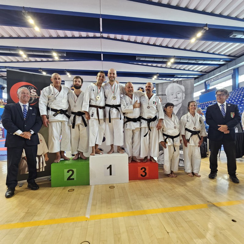 RReiwa_karate-do_ai_nazionali_a_Porto_S._Giorgio7.jpeg (167 KB)