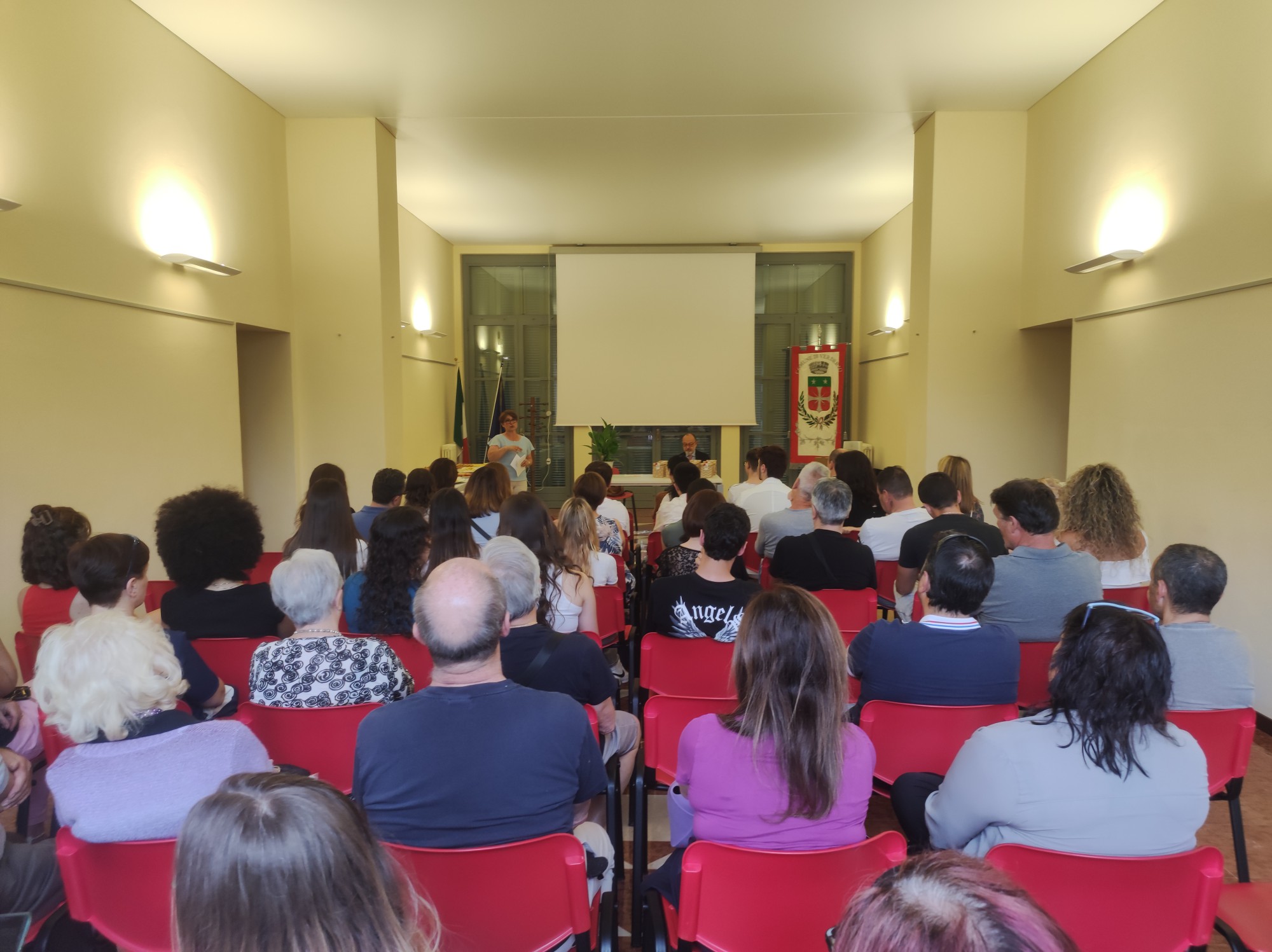 VerderioConsegnaCostituzione__1_.jpg (351 KB)