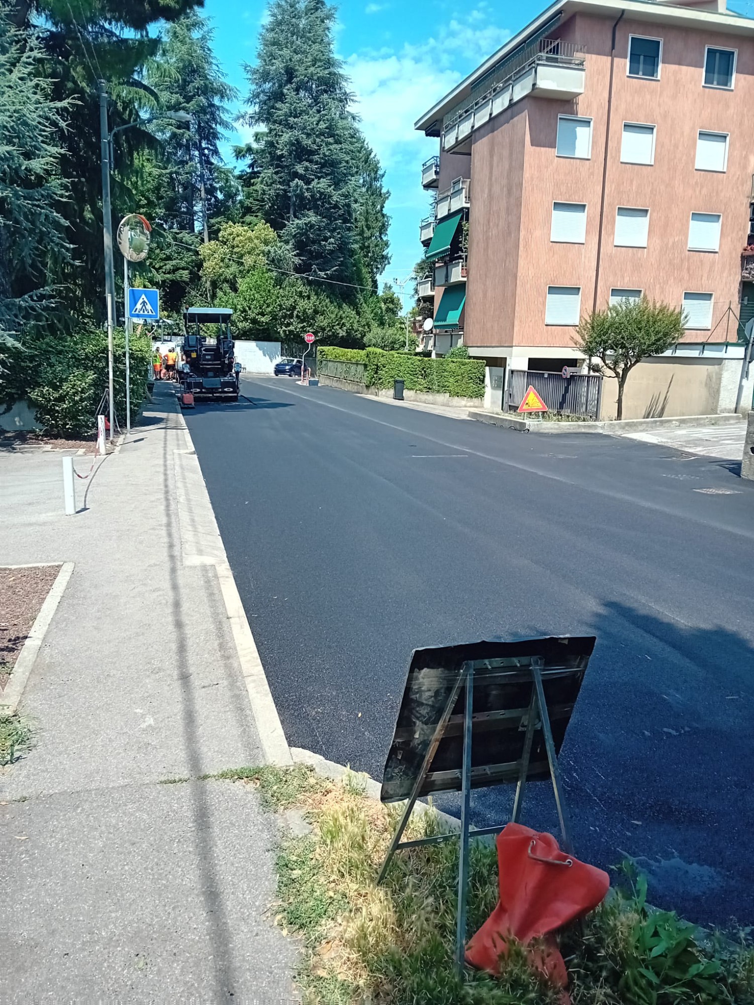 LrhMerateasfalti__4_.jpg (812 KB)