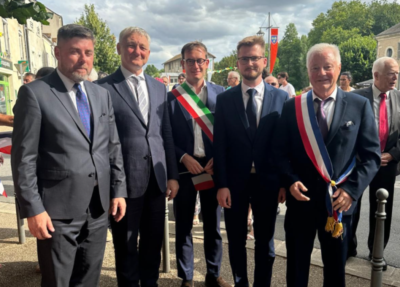 Merate_Gemellaggio_Francia_8.png (749 KB)
