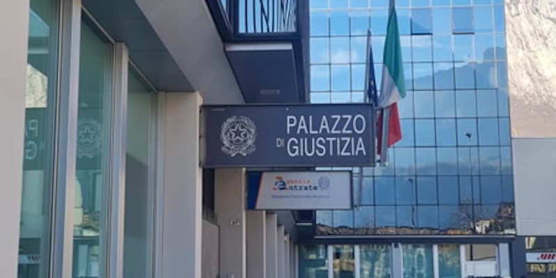 tribunaleprima.jpg (84 KB)