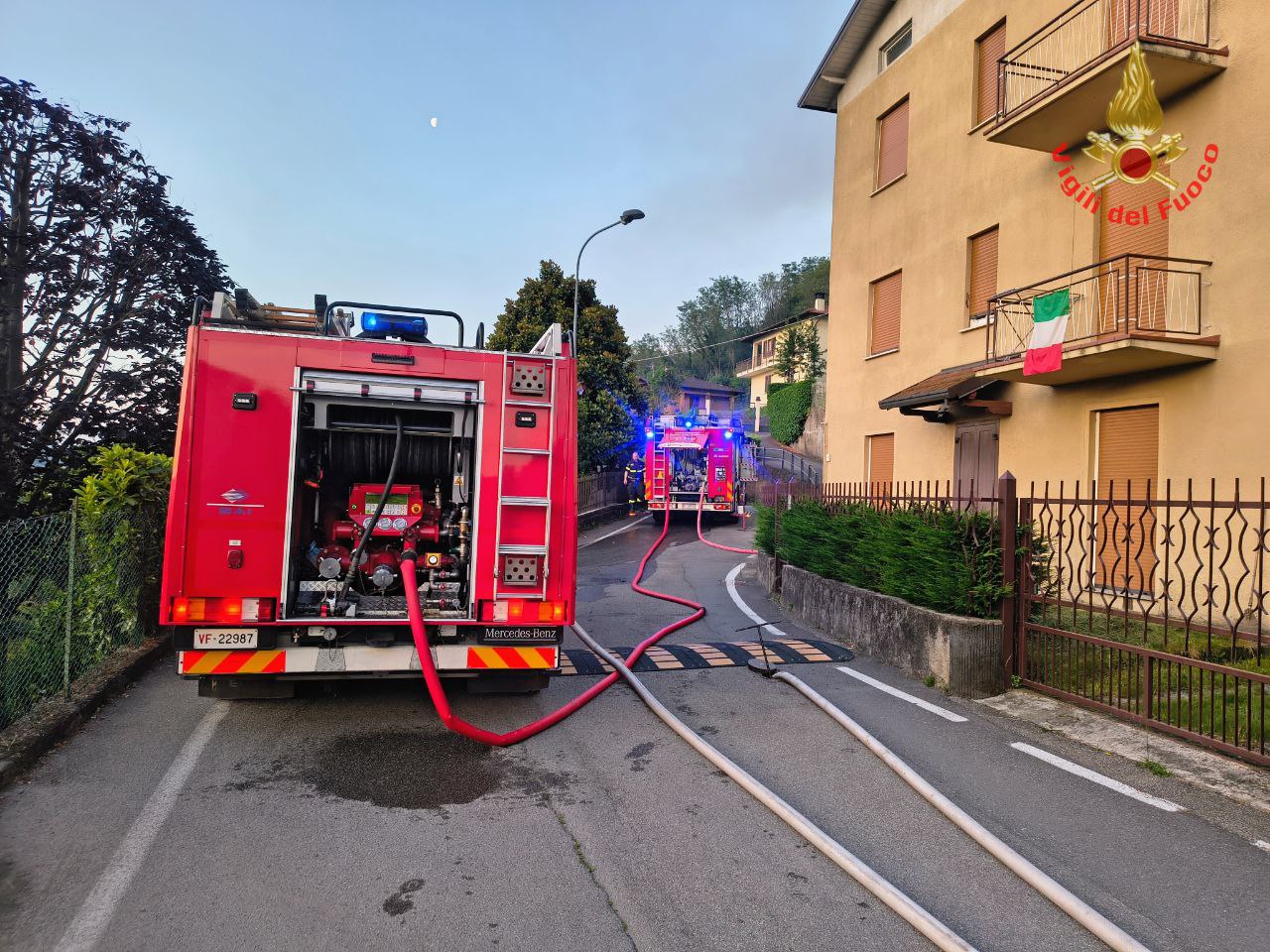 AirunoIncendioCapanno1.jpg (309 KB)