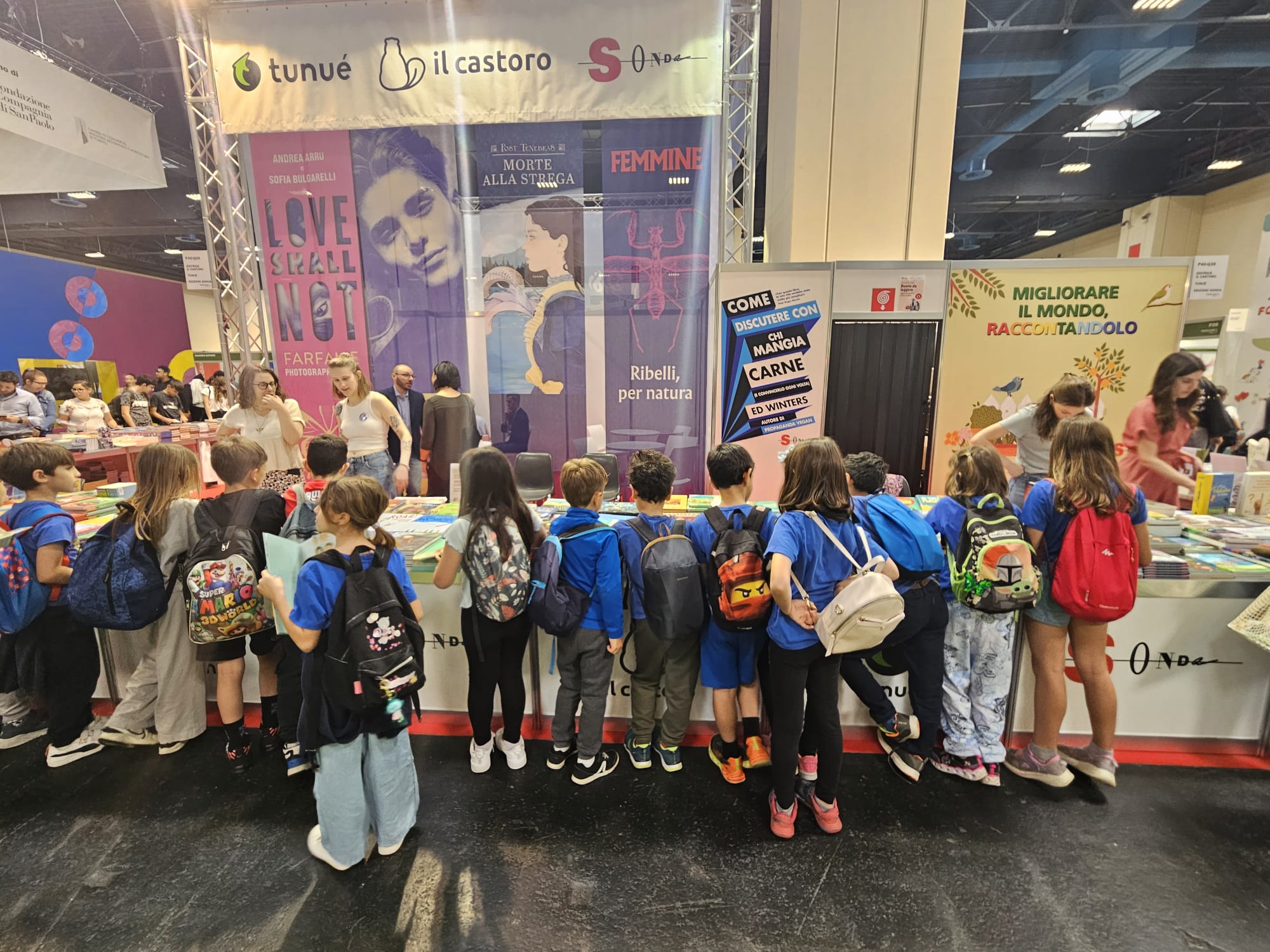 SaloneLibroMotta3.jpg (406 KB)