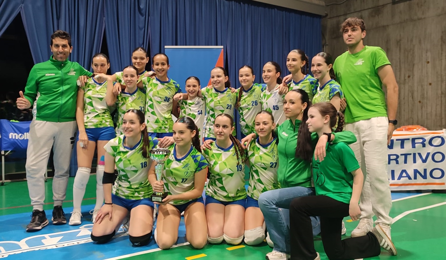 VirideVolleyCampione__4_.jpg (430 KB)