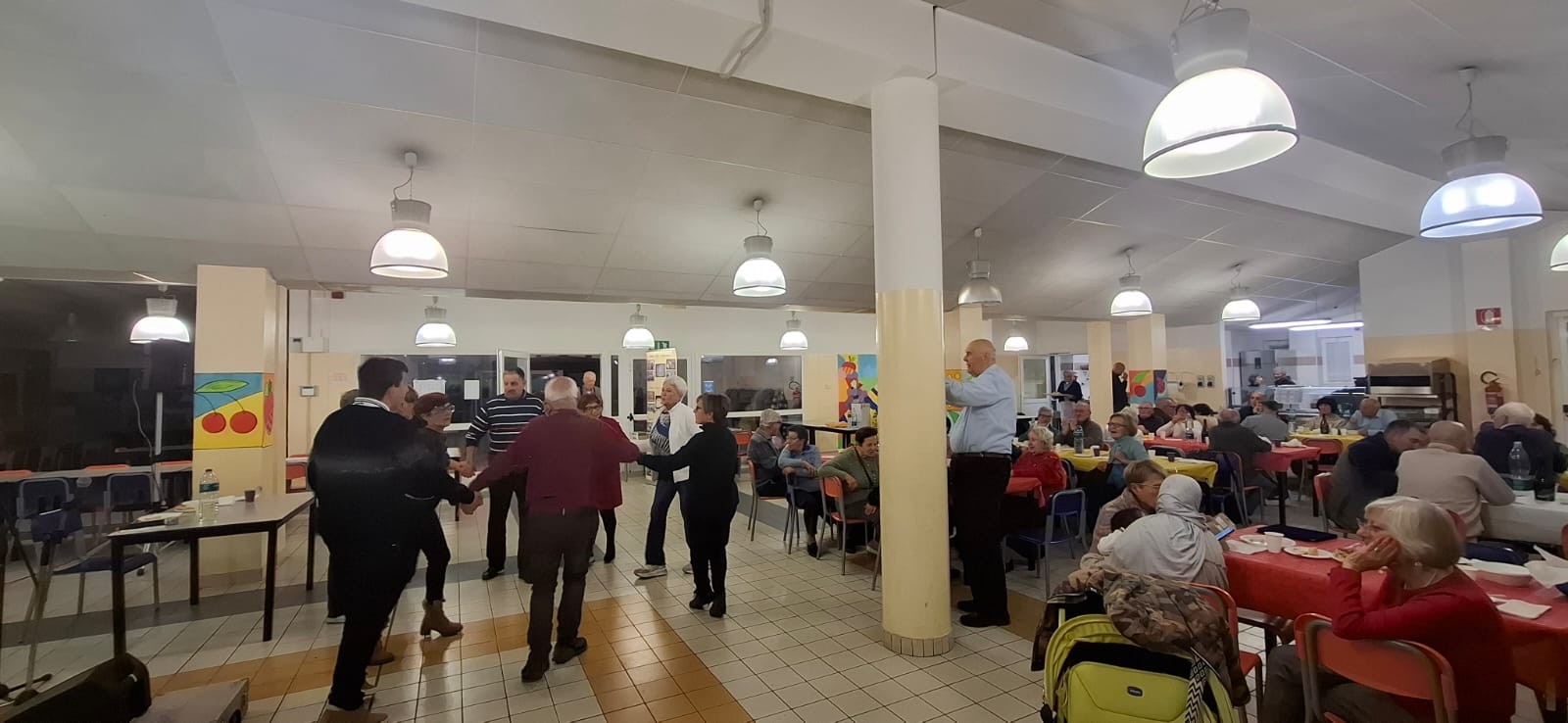 4LomagnaAmicaApericena.jpg (151 KB)