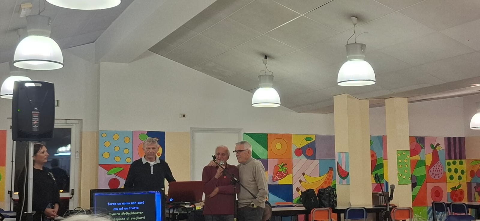 7LomagnaAmicaApericena.jpg (134 KB)