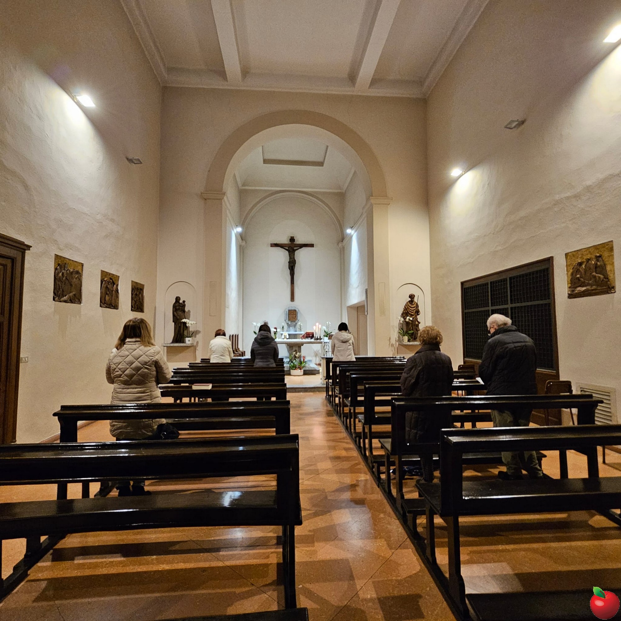 7MonasteroAnteRogo.jpg (742 KB)