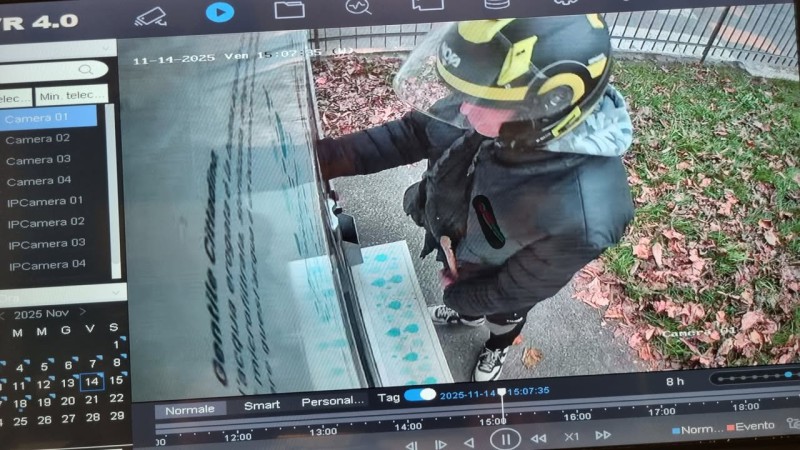 AirunoCasettaAcqua.jpg (117 KB)