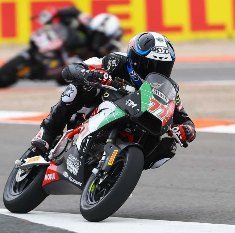 AleGasWorldSeries2.jpeg (208 KB)