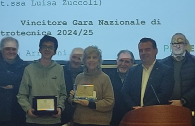 AssembleaPeritiLC.jpg (45 KB)