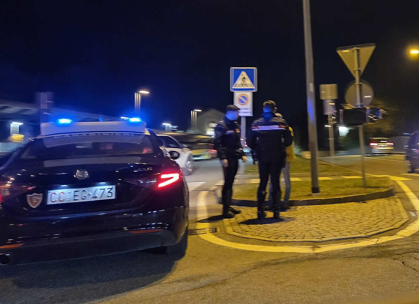 CernuscoRapinaSera1.jpg (116 KB)