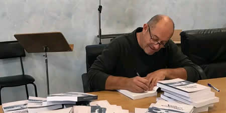 CurioniLibroGuerraPRIMA.jpg (13 KB)