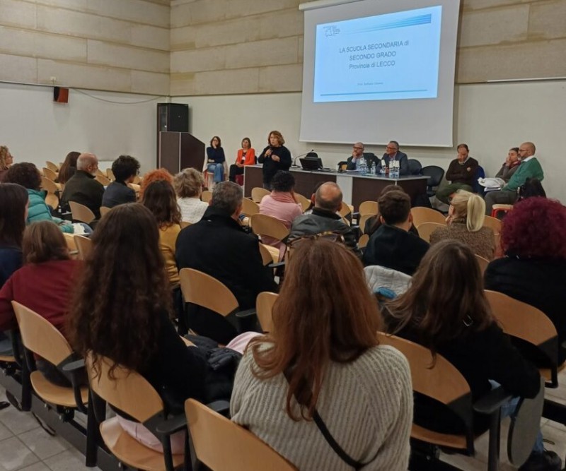 Giovedi_rassegna1.jpg (98 KB)