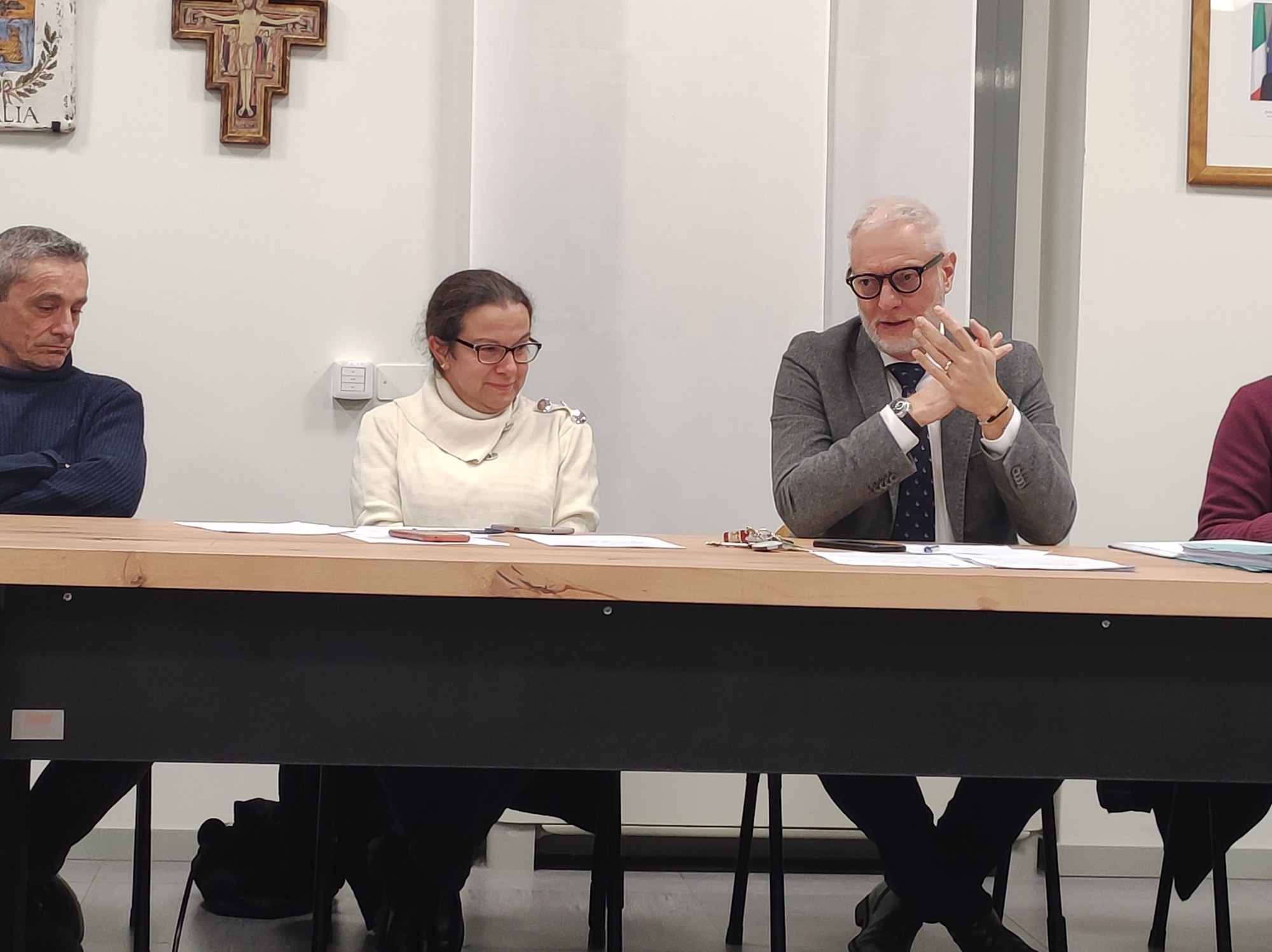 ImbersagoConsiglio__4_.jpg (332 KB)