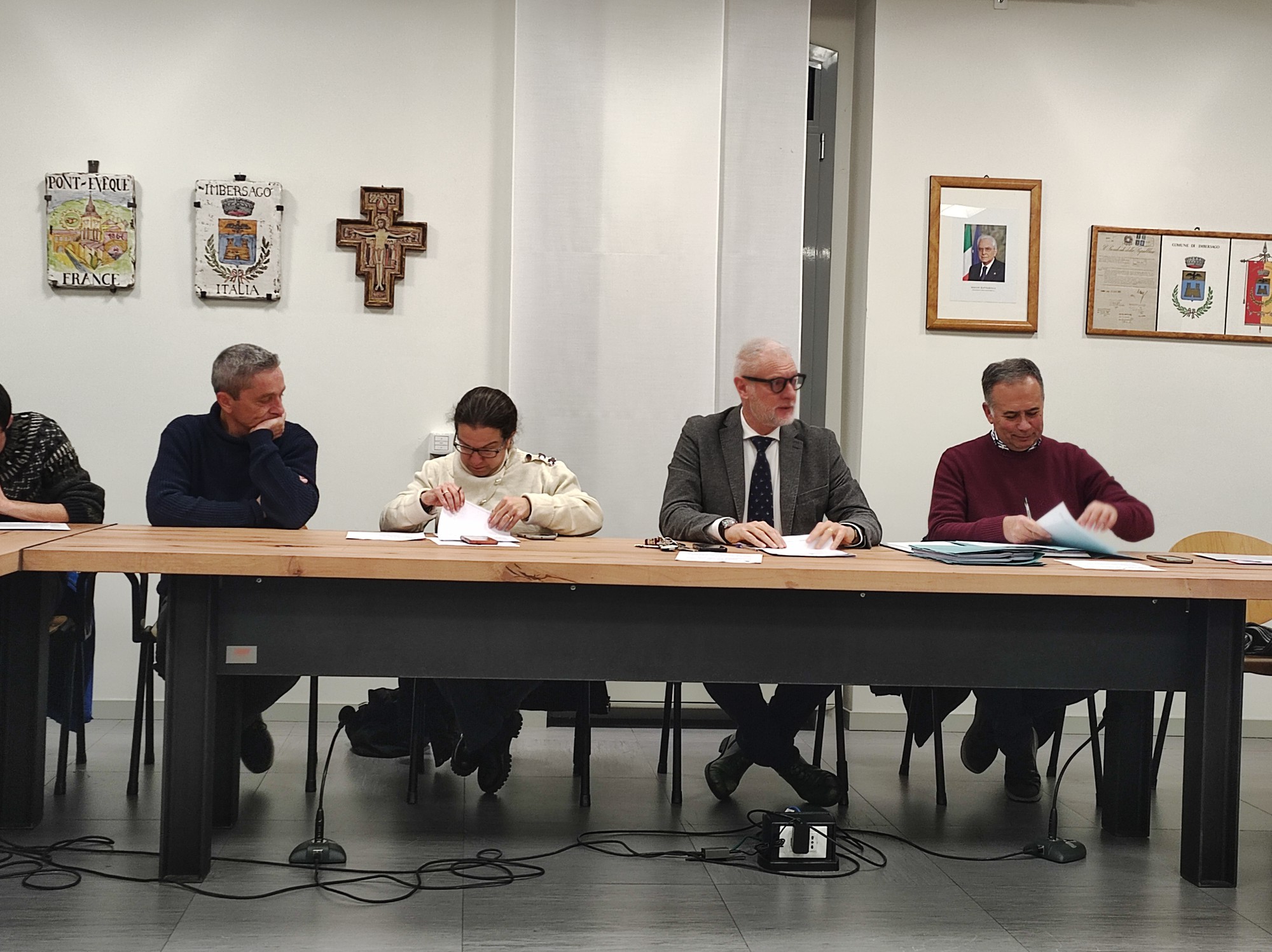 ImbersagoConsiglio__6_.jpg (492 KB)