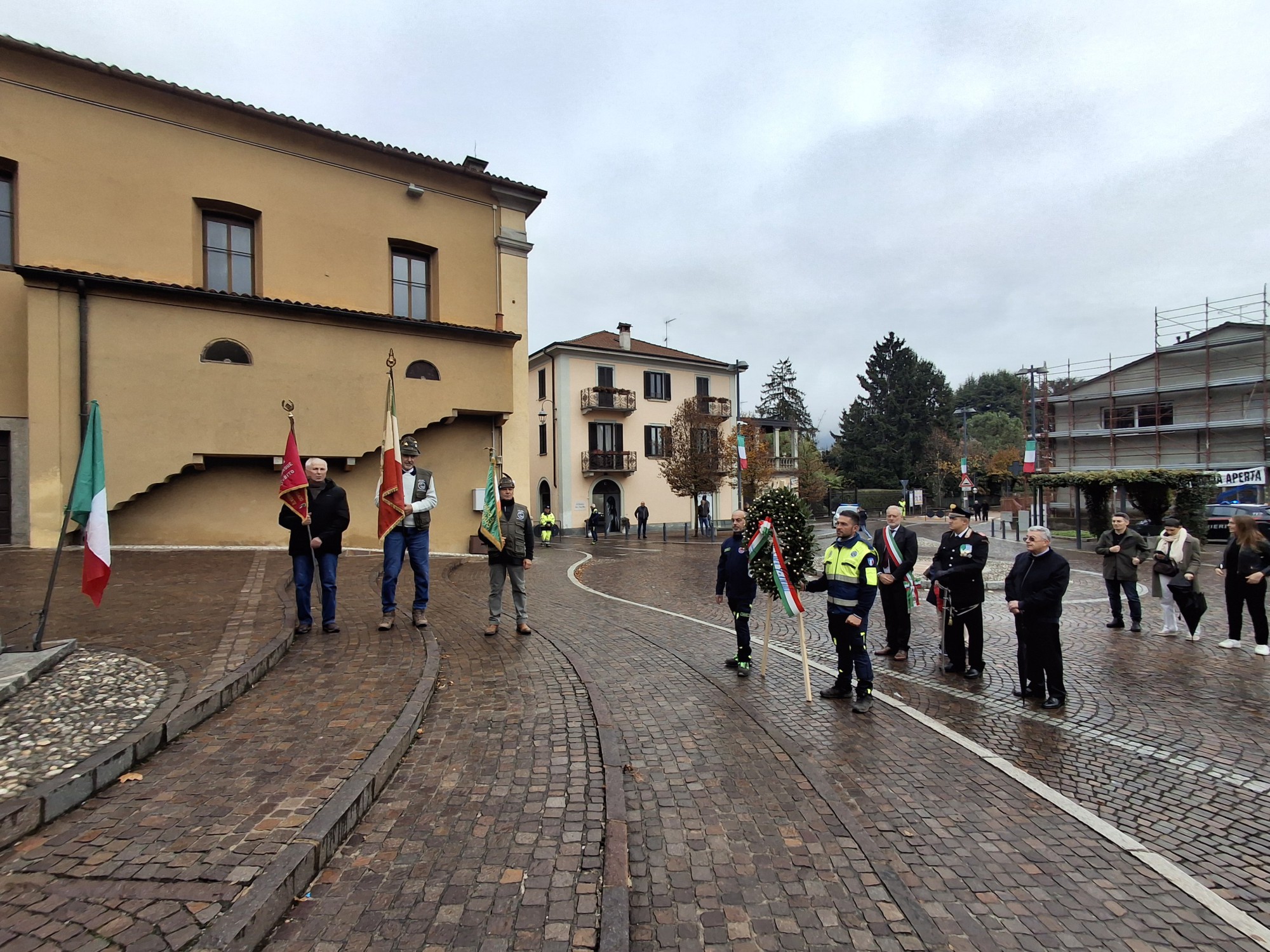 ImbersagoFotoDefunti3.jpg (701 KB)