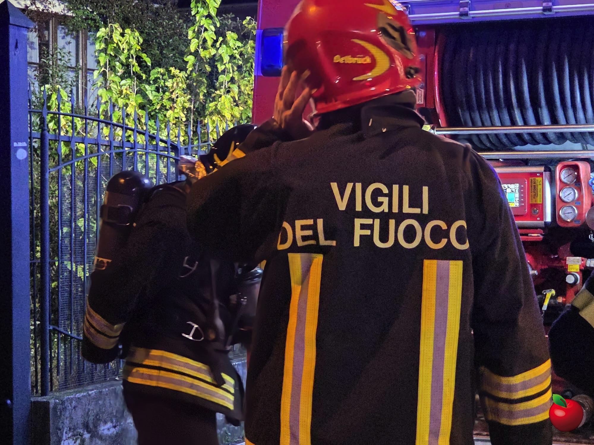 Incendio_VillaOttocento3.jpg (730 KB)