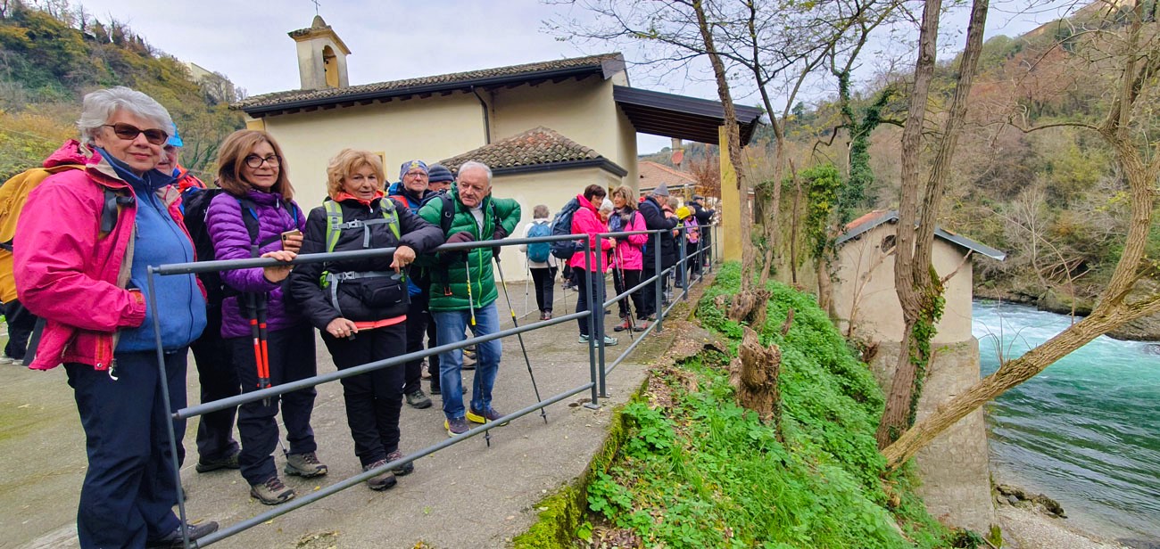 LcMarciChiesina3.jpg (301 KB)