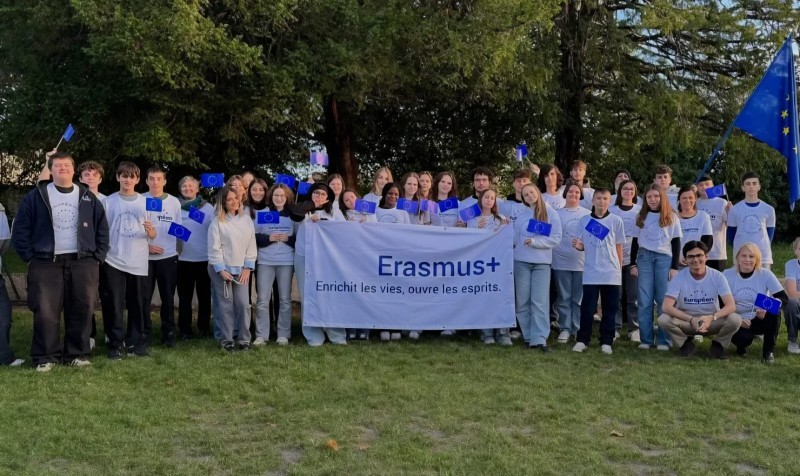 LiceoAgnesiErasm2.jpg (127 KB)