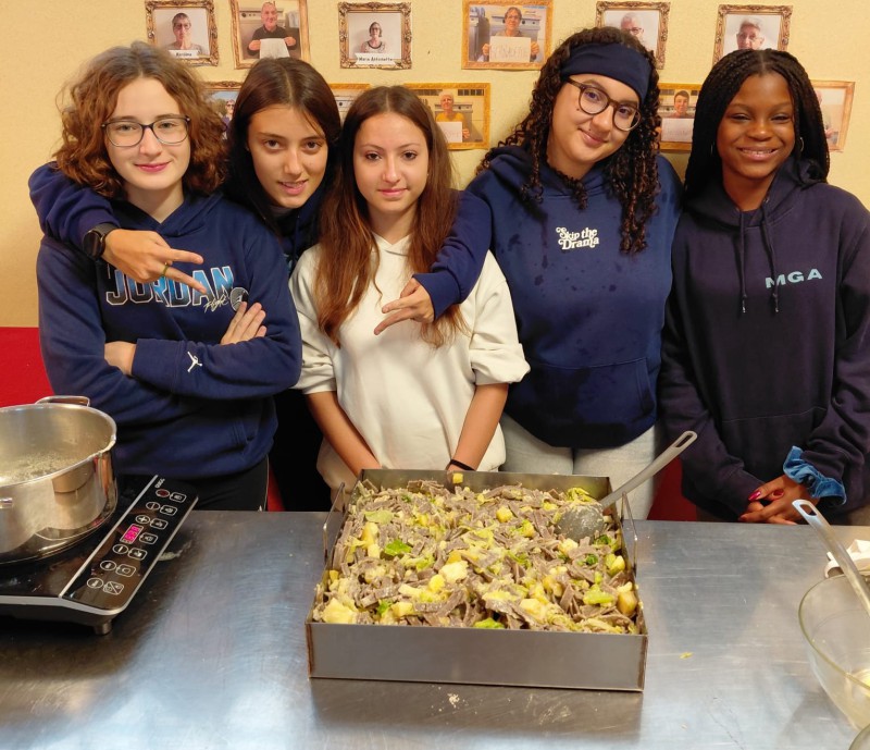 LiceoAgnesiErasm3.jpg (137 KB)