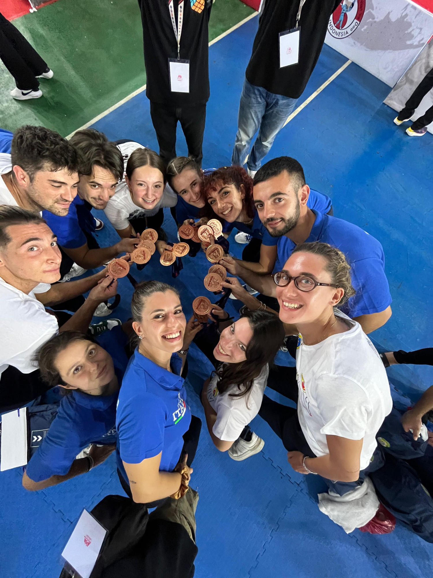 LoamagnaVovinamBali__1_.jpg (599 KB)