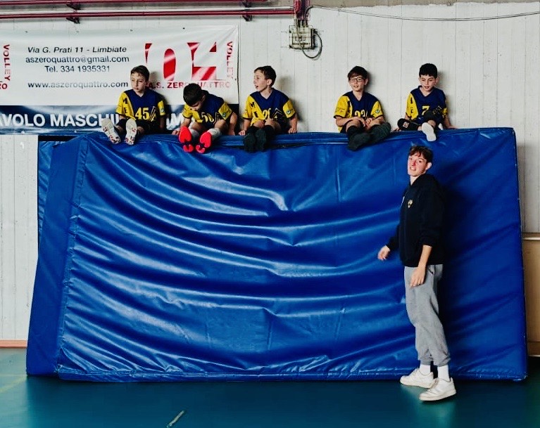 MerateUnderBlu__2_.jpeg (122 KB)