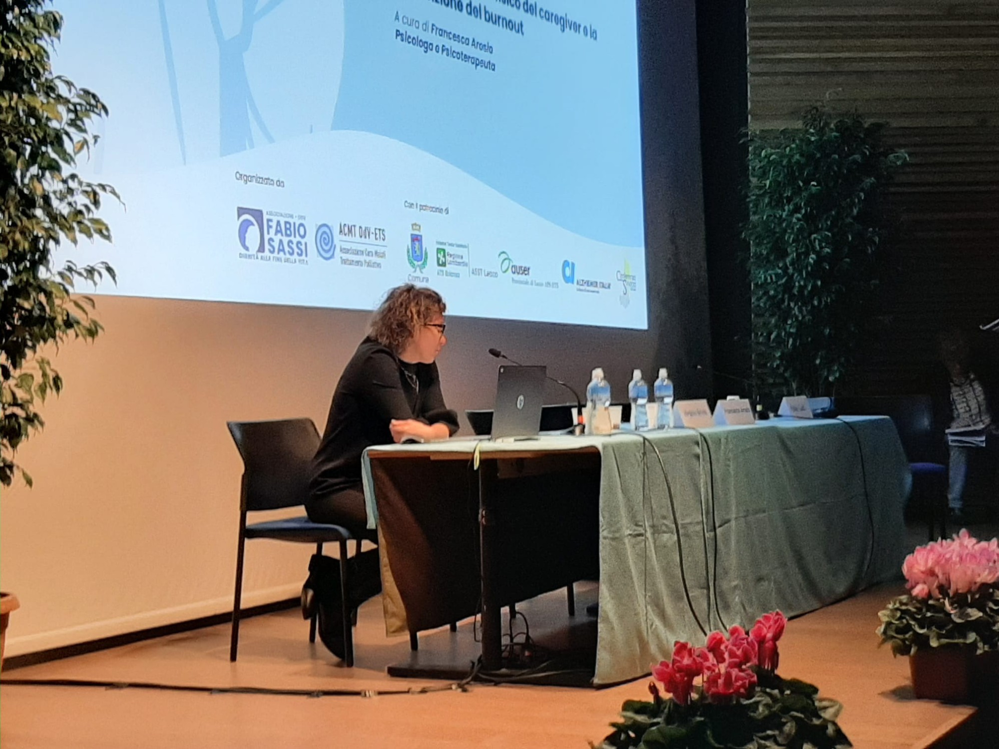 MerrateConvegnoSassi3.jpg (421 KB)