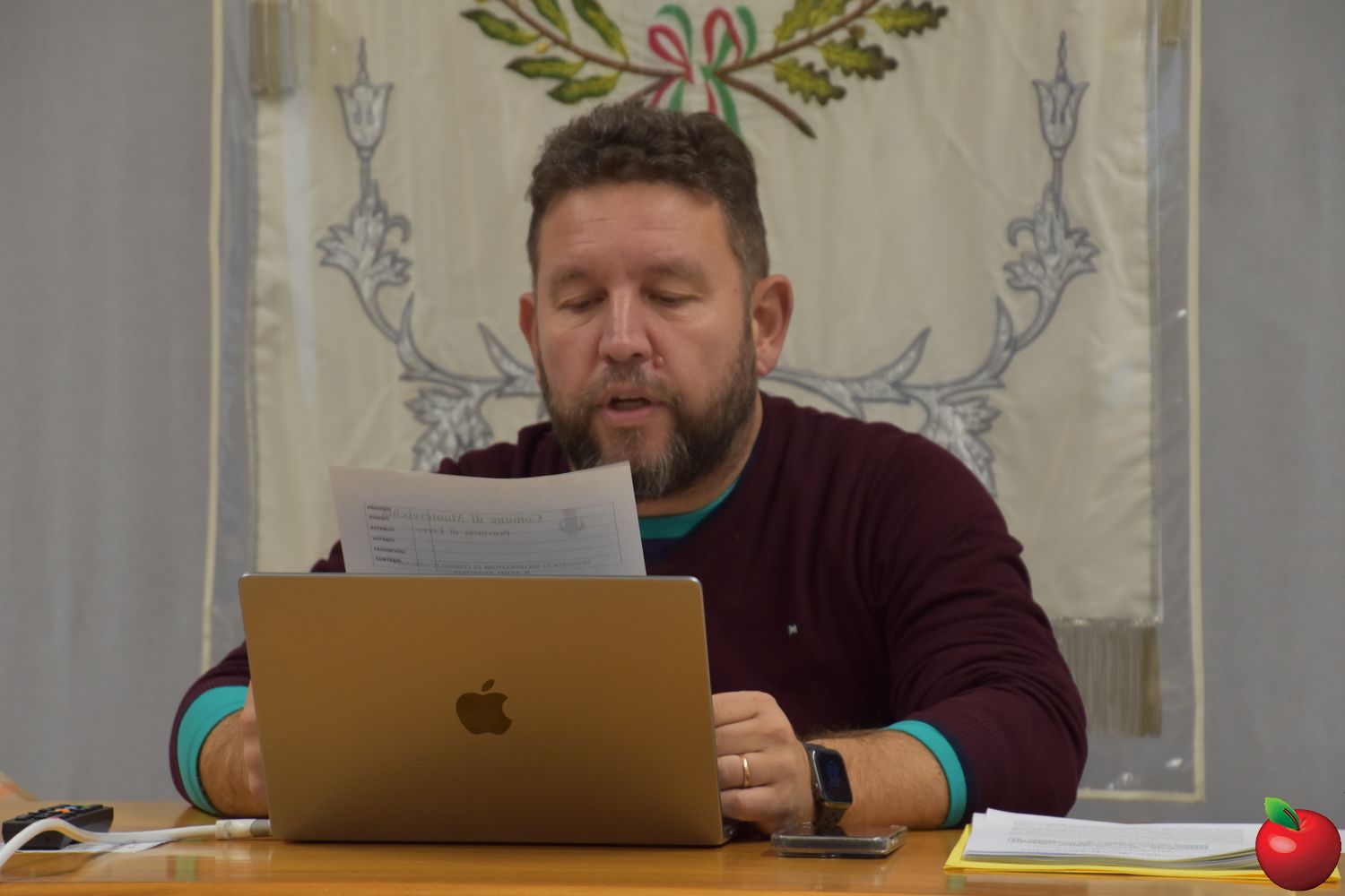 MtvCcSeduta__6_.jpg (159 KB)