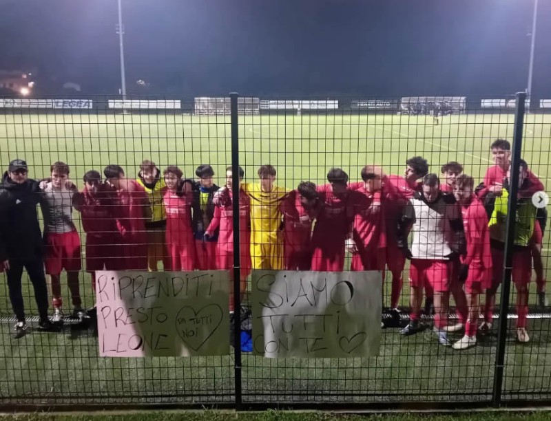 PostPietroCalcio1.jpg (123 KB)