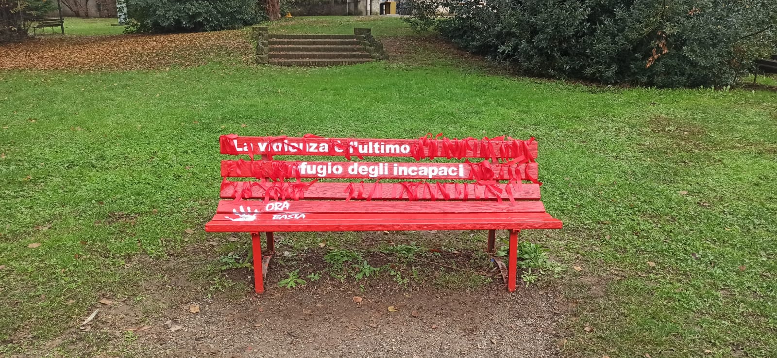 RobbiatePanchinaRossa__1_.jpg (346 KB)