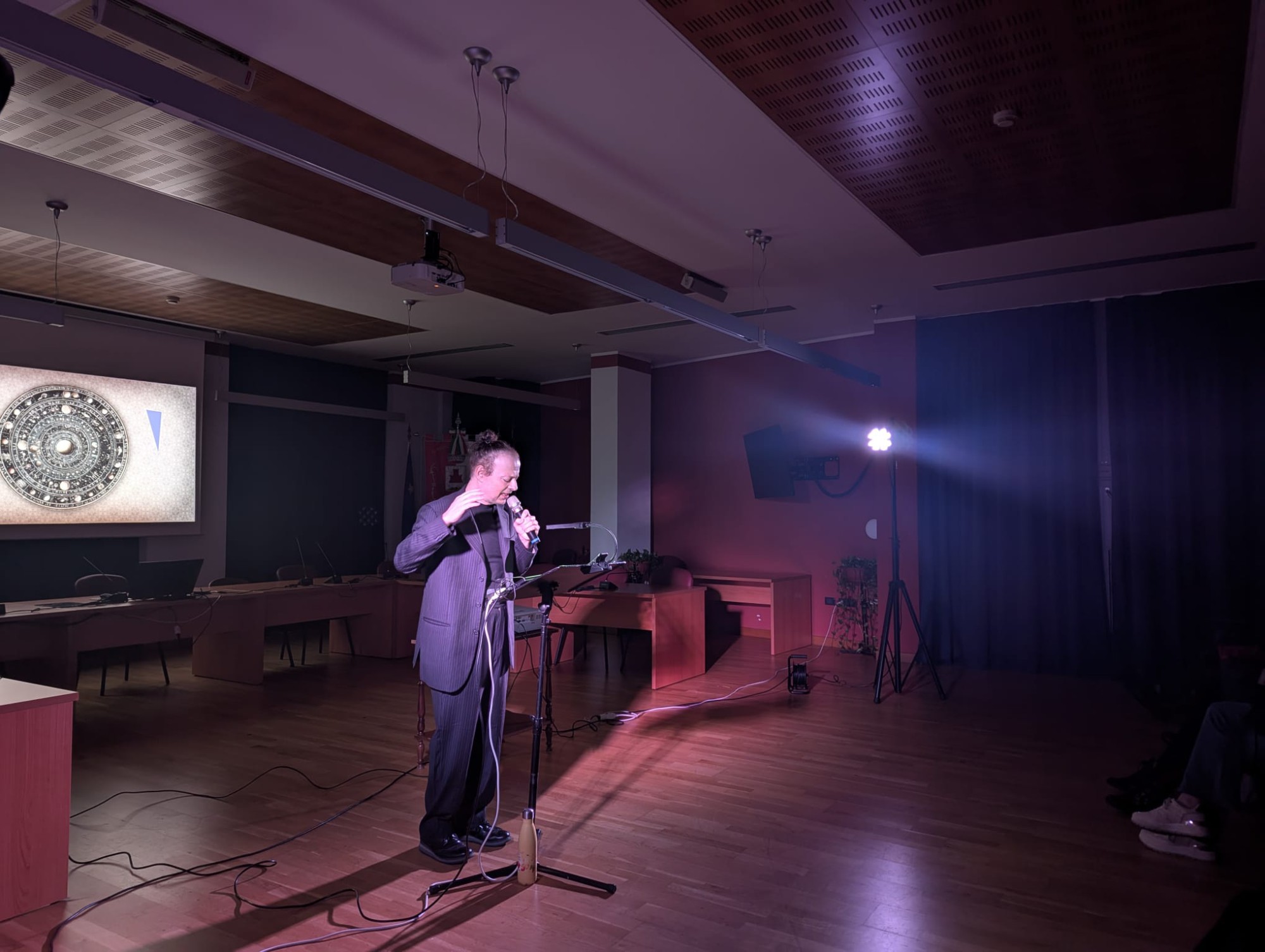 RobbiatePanchinaRossa__5_.jpeg (325 KB)